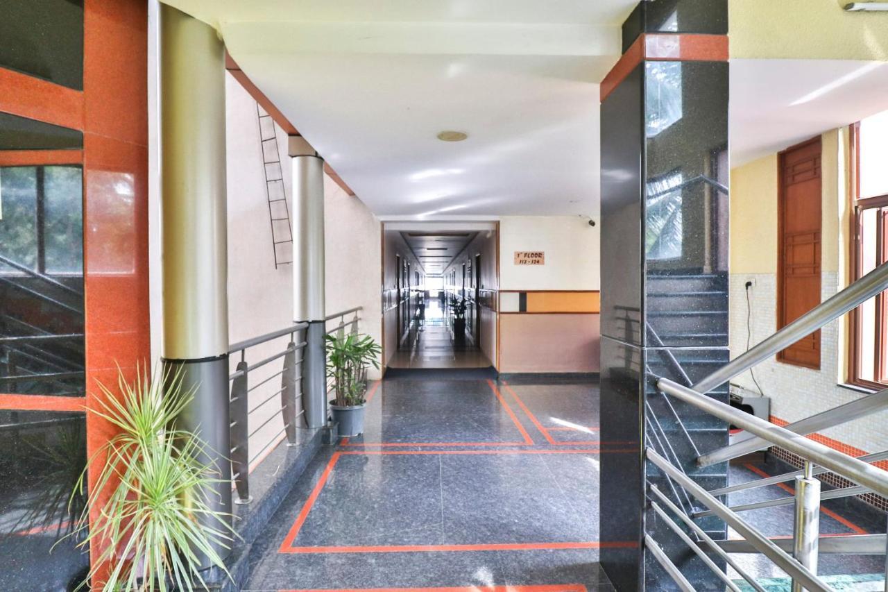 Palette - Holiday Palms Hotel Bengaluru Zewnętrze zdjęcie
